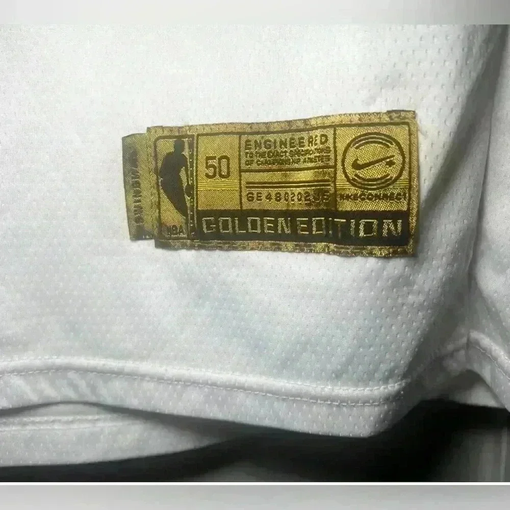 T-Gold Series of The NBA Of Angeles Lakers Brand Nike  Size 50 Lebron Jame